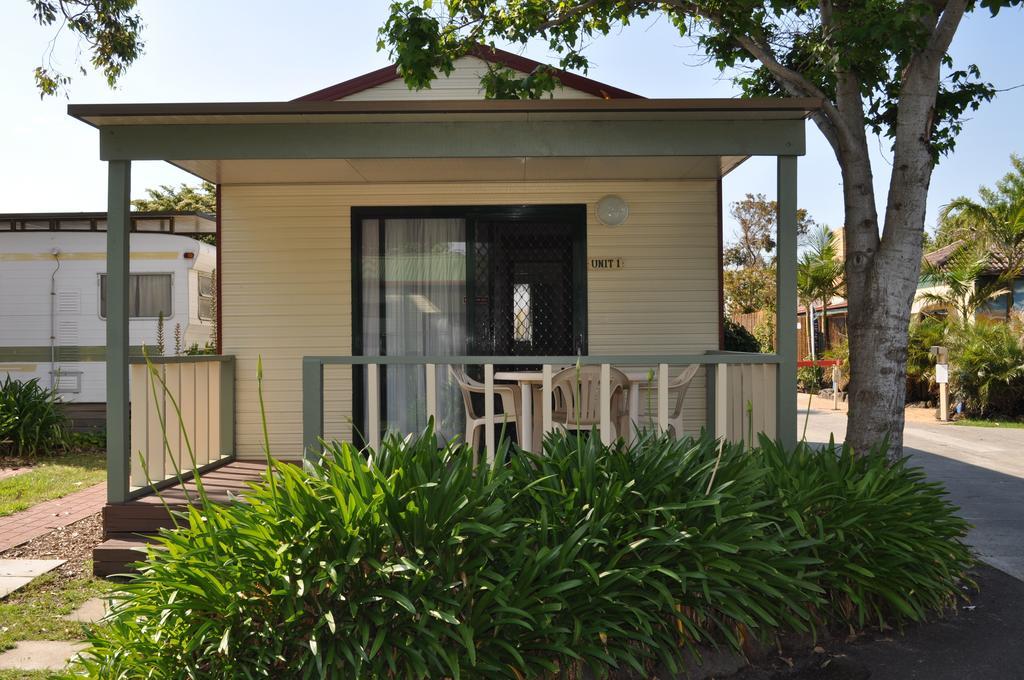 Kangerong Holiday Park Red Hill South Room photo